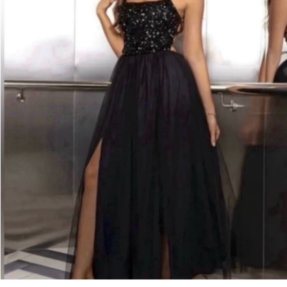 Elegant Black Evening Gown